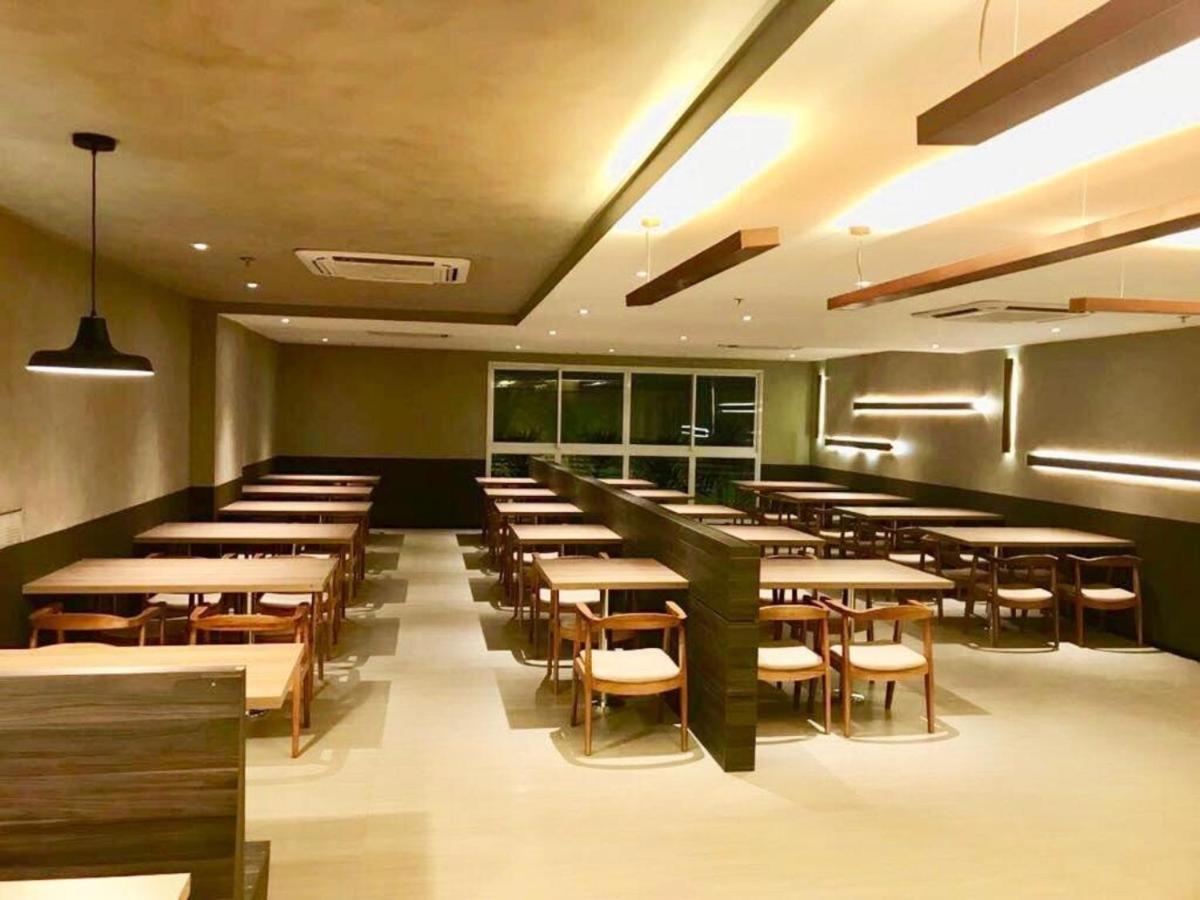 Quarto Executivo Para Sua Estadia De Trabalho Кампус дус Гойтаказиш Екстериор снимка